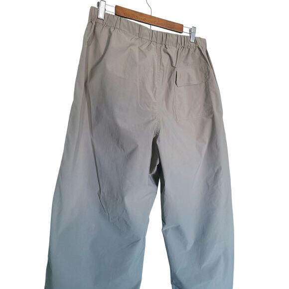 An Action A Day Skyler Parachute Pants Khaki Size Large NWT - Picture 10 of 10